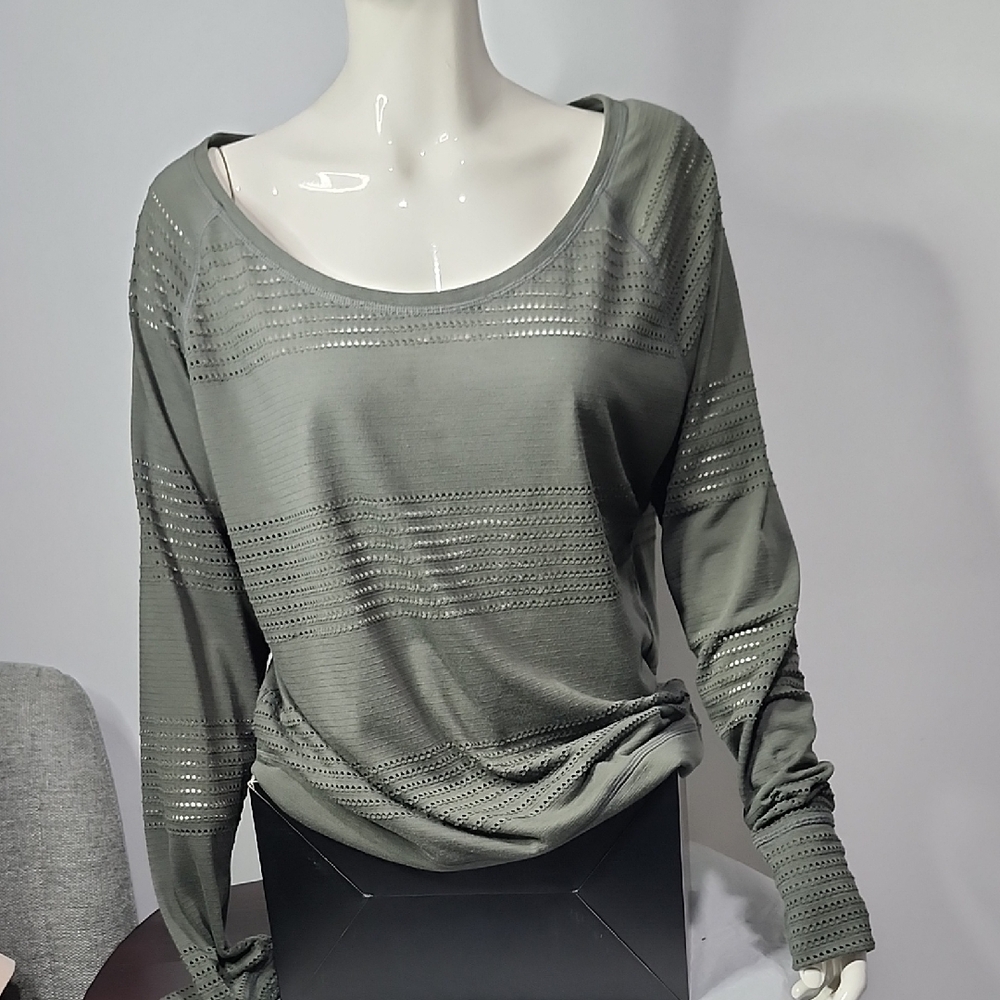 Athleta Sage Long Sleeve Women's Top